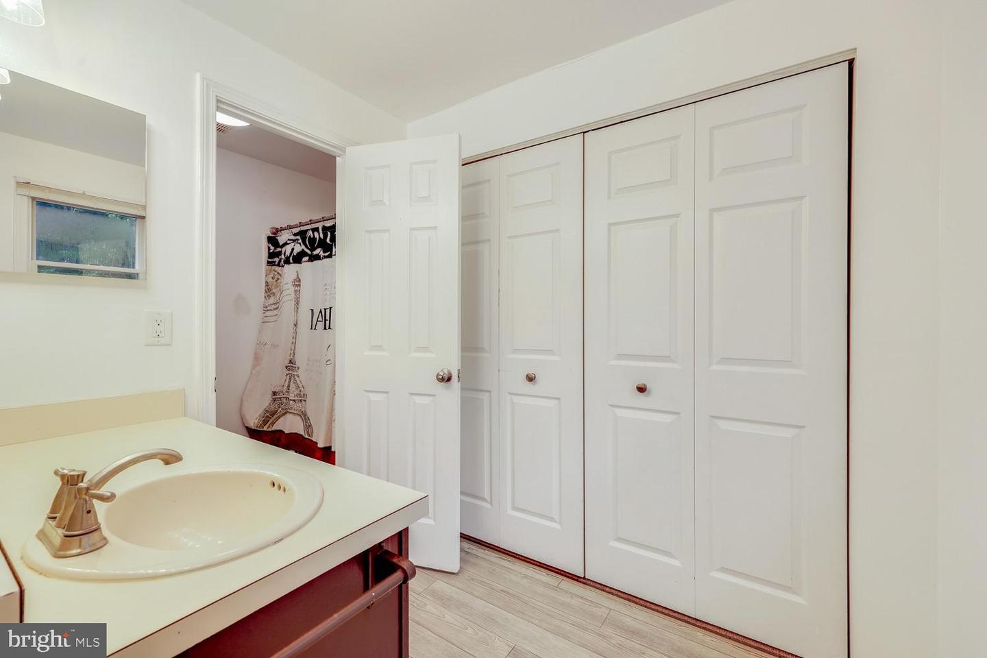60 HIGH KNOB CT, FRONT ROYAL, Virginia 22630, 4 Bedrooms Bedrooms, ,3 BathroomsBathrooms,Residential,For sale,60 HIGH KNOB CT,VAWR2011736 MLS # VAWR2011736