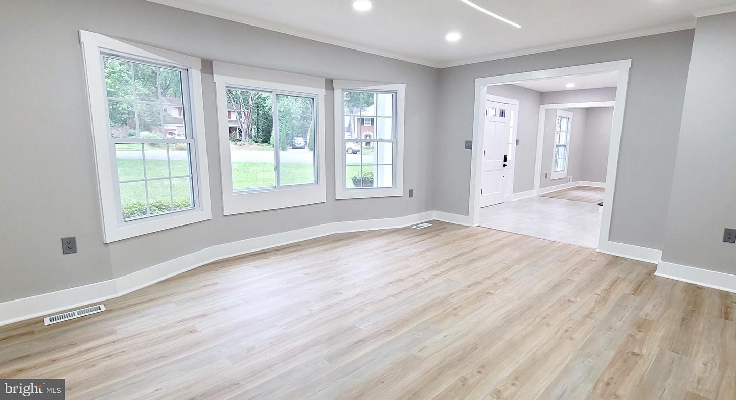 8653 WEIR ST, MANASSAS, Virginia 20110, 4 Bedrooms Bedrooms, ,2 BathroomsBathrooms,Residential,For sale,8653 WEIR ST,VAMN2009054 MLS # VAMN2009054