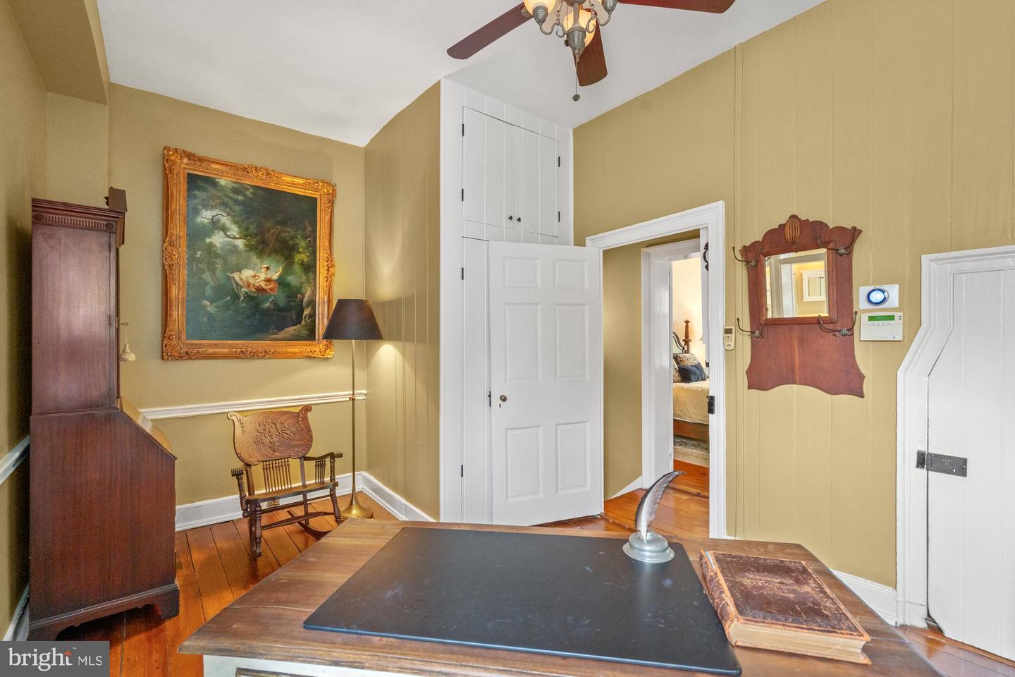 103 PRINCE ST, ALEXANDRIA, Virginia 22314, 2 Bedrooms Bedrooms, ,2 BathroomsBathrooms,Residential,For sale,103 PRINCE ST,VAAX2047660 MLS # VAAX2047660