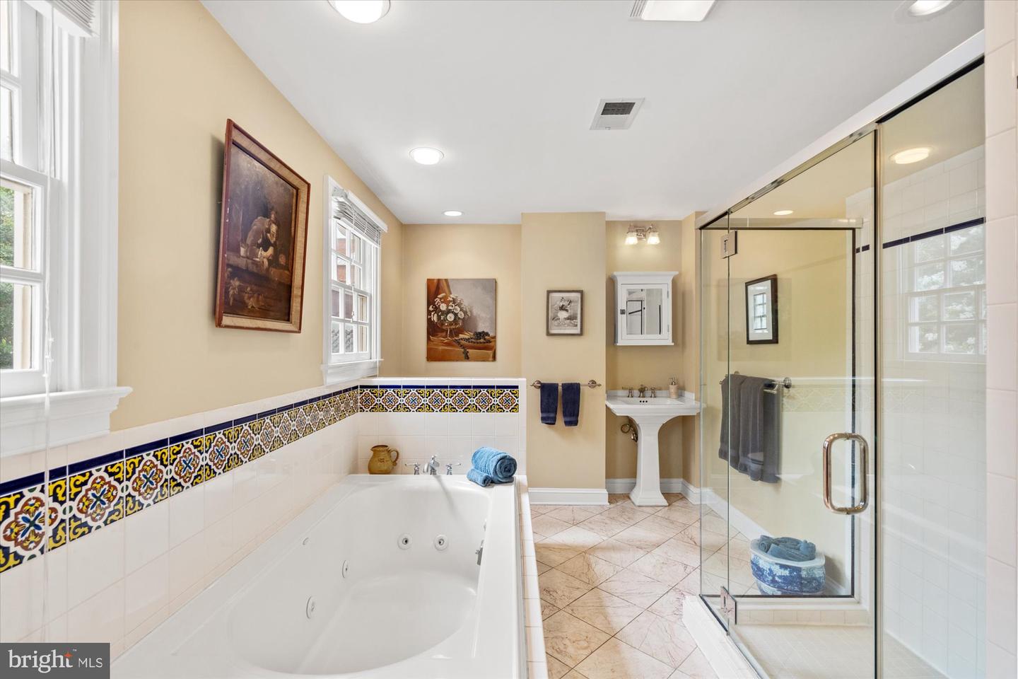 103 PRINCE ST, ALEXANDRIA, Virginia 22314, 2 Bedrooms Bedrooms, ,2 BathroomsBathrooms,Residential,For sale,103 PRINCE ST,VAAX2047660 MLS # VAAX2047660