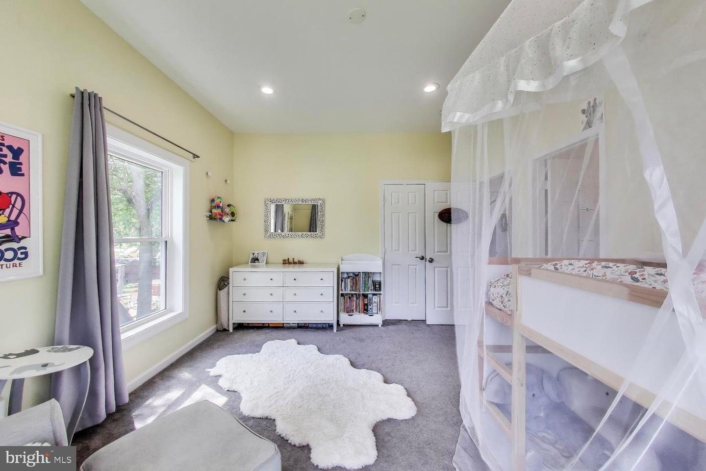 5408 DANVILLE ST, SPRINGFIELD, Virginia 22151, 5 Bedrooms Bedrooms, ,3 BathroomsBathrooms,Residential,For sale,5408 DANVILLE ST,VAFX2256482 MLS # VAFX2256482