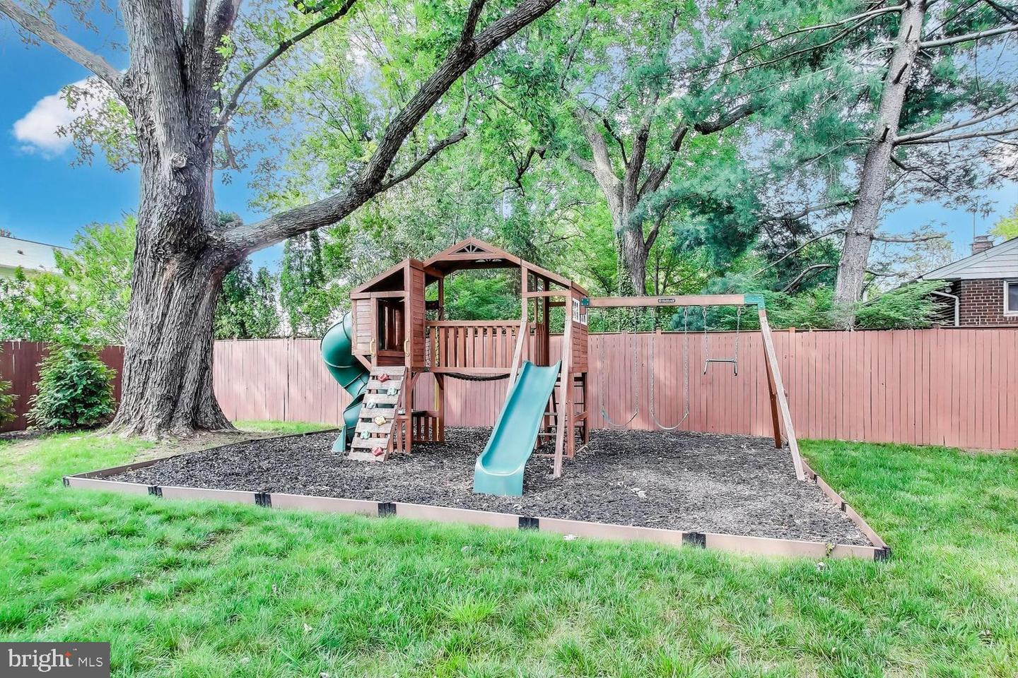 5408 DANVILLE ST, SPRINGFIELD, Virginia 22151, 5 Bedrooms Bedrooms, ,3 BathroomsBathrooms,Residential,For sale,5408 DANVILLE ST,VAFX2256482 MLS # VAFX2256482