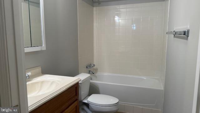 42721 CENTER ST, CHANTILLY, Virginia 20152, 4 Bedrooms Bedrooms, ,3 BathroomsBathrooms,Residential,For sale,42721 CENTER ST,VALO2102802 MLS # VALO2102802