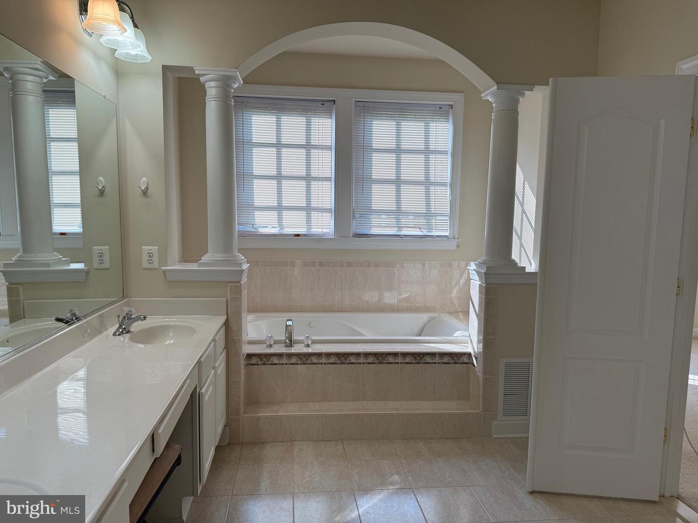 11680 CAMP JONES CT, BRISTOW, Virginia 20136, 4 Bedrooms Bedrooms, ,3 BathroomsBathrooms,Residential,For sale,11680 CAMP JONES CT,VAPW2099662 MLS # VAPW2099662