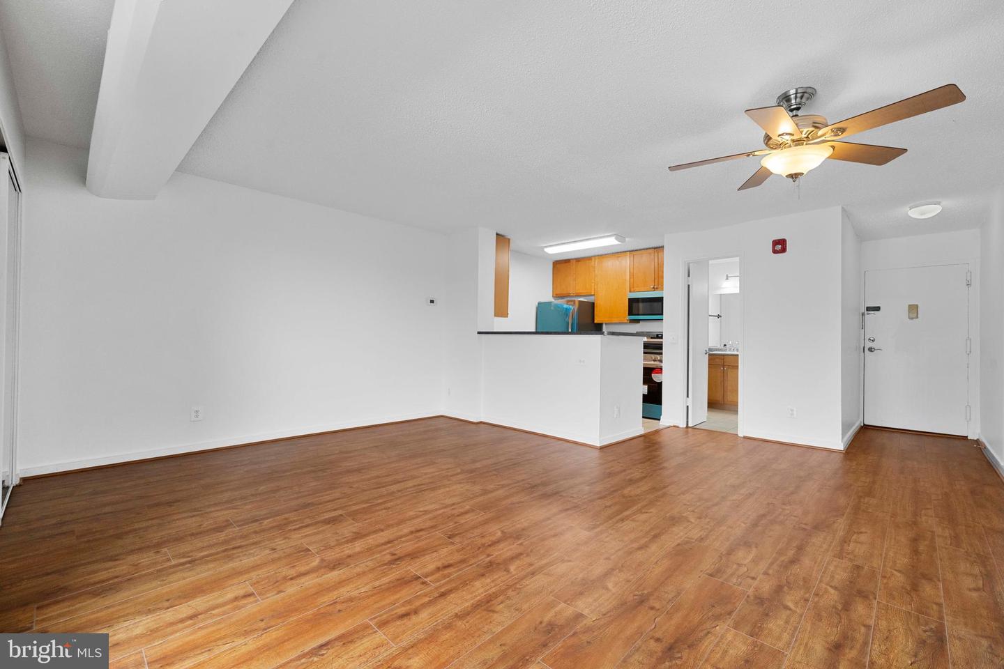 60 S VAN DORN ST #503, ALEXANDRIA, Virginia 22304, ,1 BathroomBathrooms,Residential,For sale,60 S VAN DORN ST #503,VAAX2047696 MLS # VAAX2047696