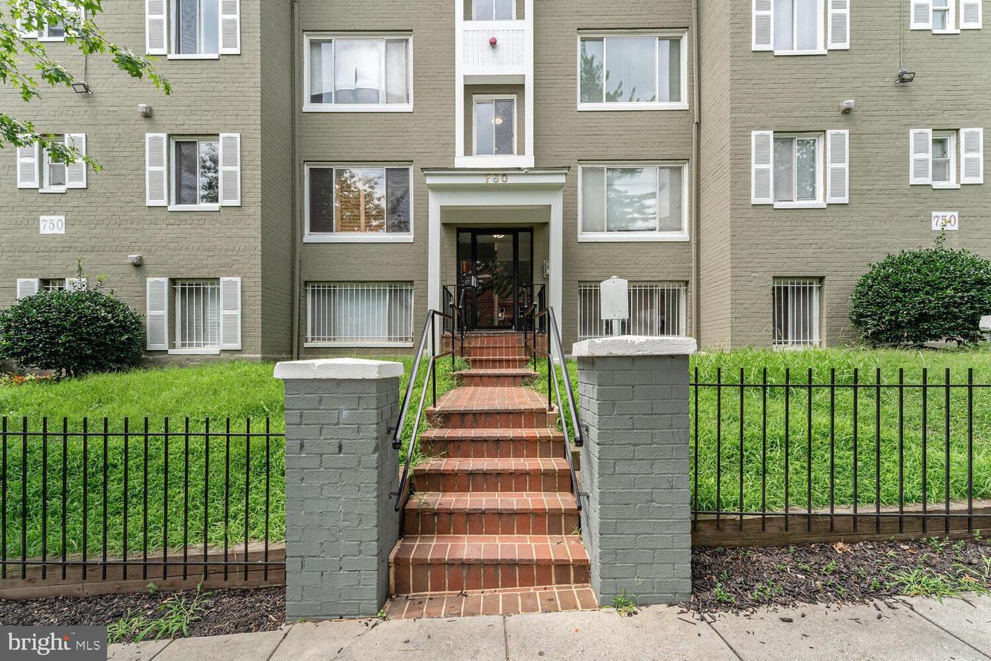 750 BARNABY ST SE #201, WASHINGTON, District Of Columbia 20032, 2 Bedrooms Bedrooms, ,1 BathroomBathrooms,Residential,For sale,750 BARNABY ST SE #201,DCDC2211438 MLS # DCDC2211438