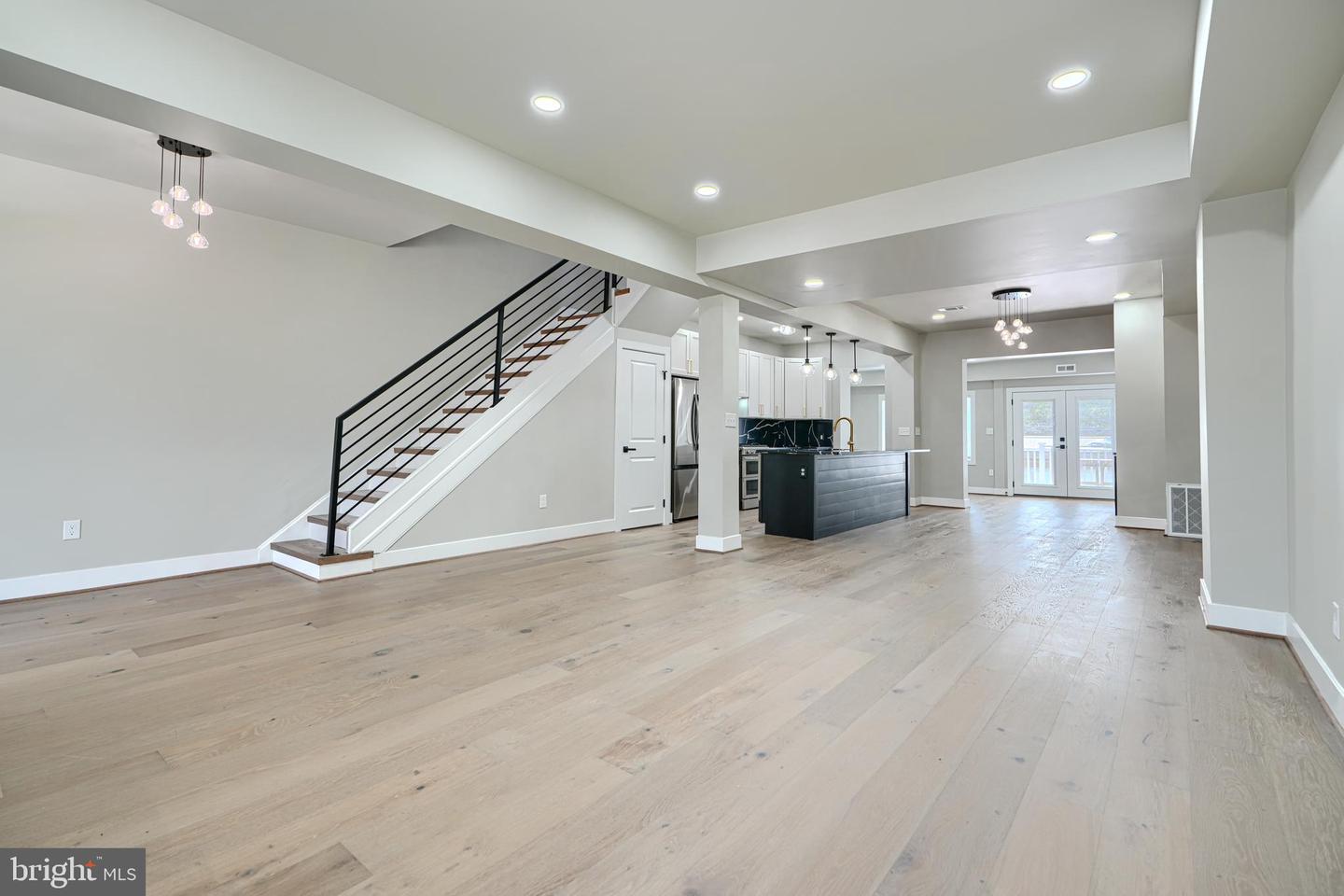 11 EVARTS ST NE, WASHINGTON, District Of Columbia 20002, 3 Bedrooms Bedrooms, 11 Rooms Rooms,3 BathroomsBathrooms,Residential,For sale,11 EVARTS ST NE,DCDC2211482 MLS # DCDC2211482