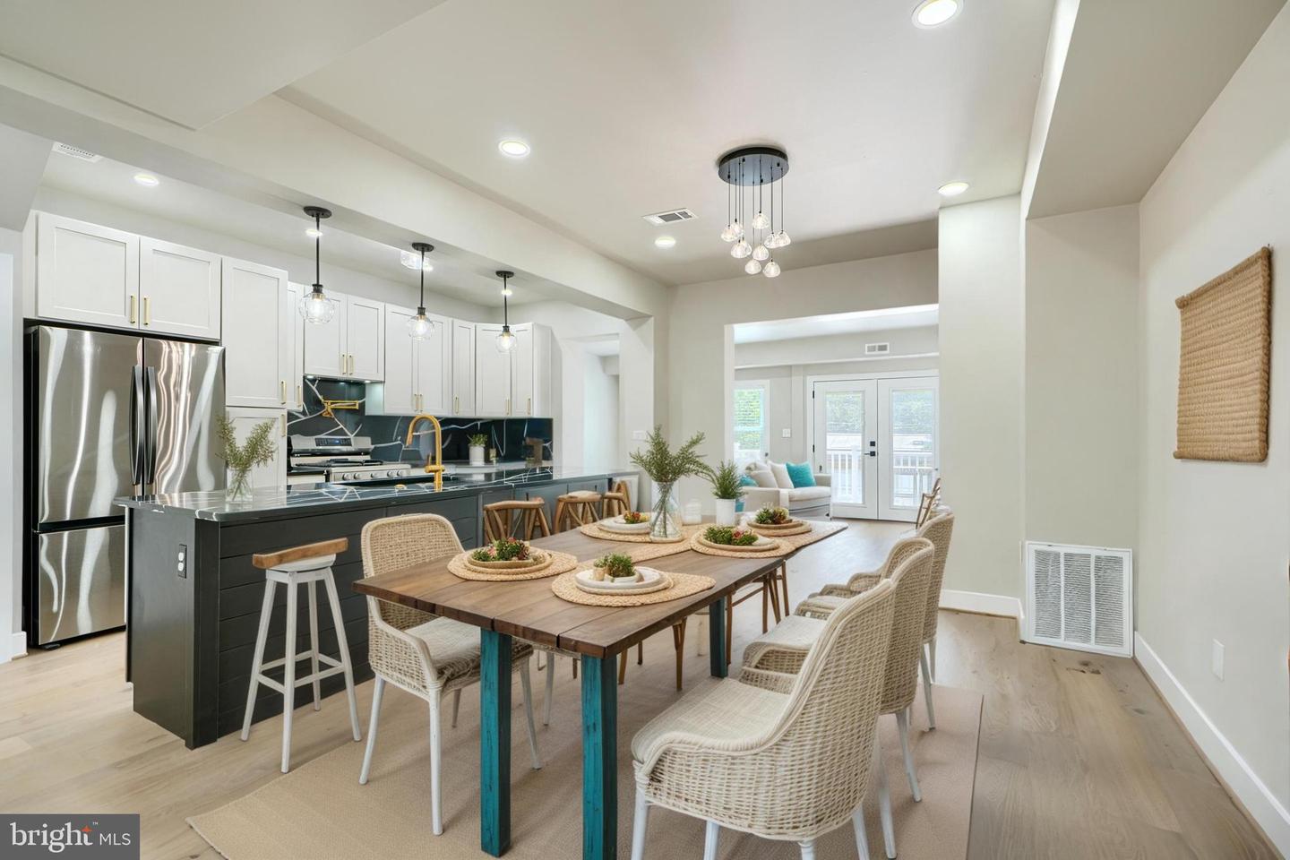11 EVARTS ST NE, WASHINGTON, District Of Columbia 20002, 3 Bedrooms Bedrooms, 11 Rooms Rooms,3 BathroomsBathrooms,Residential,For sale,11 EVARTS ST NE,DCDC2211482 MLS # DCDC2211482