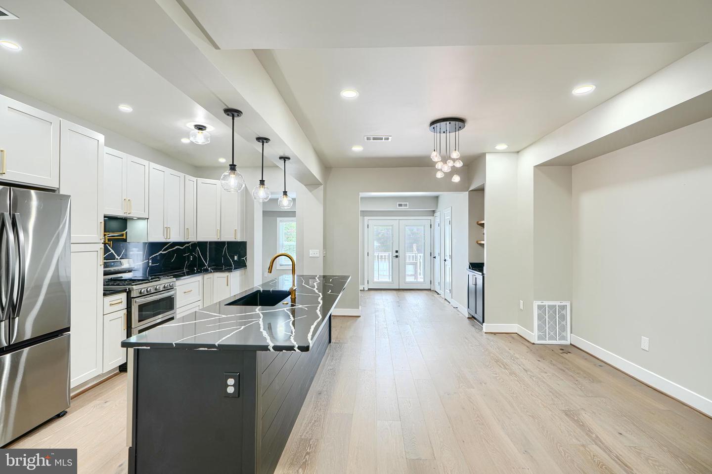 11 EVARTS ST NE, WASHINGTON, District Of Columbia 20002, 3 Bedrooms Bedrooms, 11 Rooms Rooms,3 BathroomsBathrooms,Residential,For sale,11 EVARTS ST NE,DCDC2211482 MLS # DCDC2211482