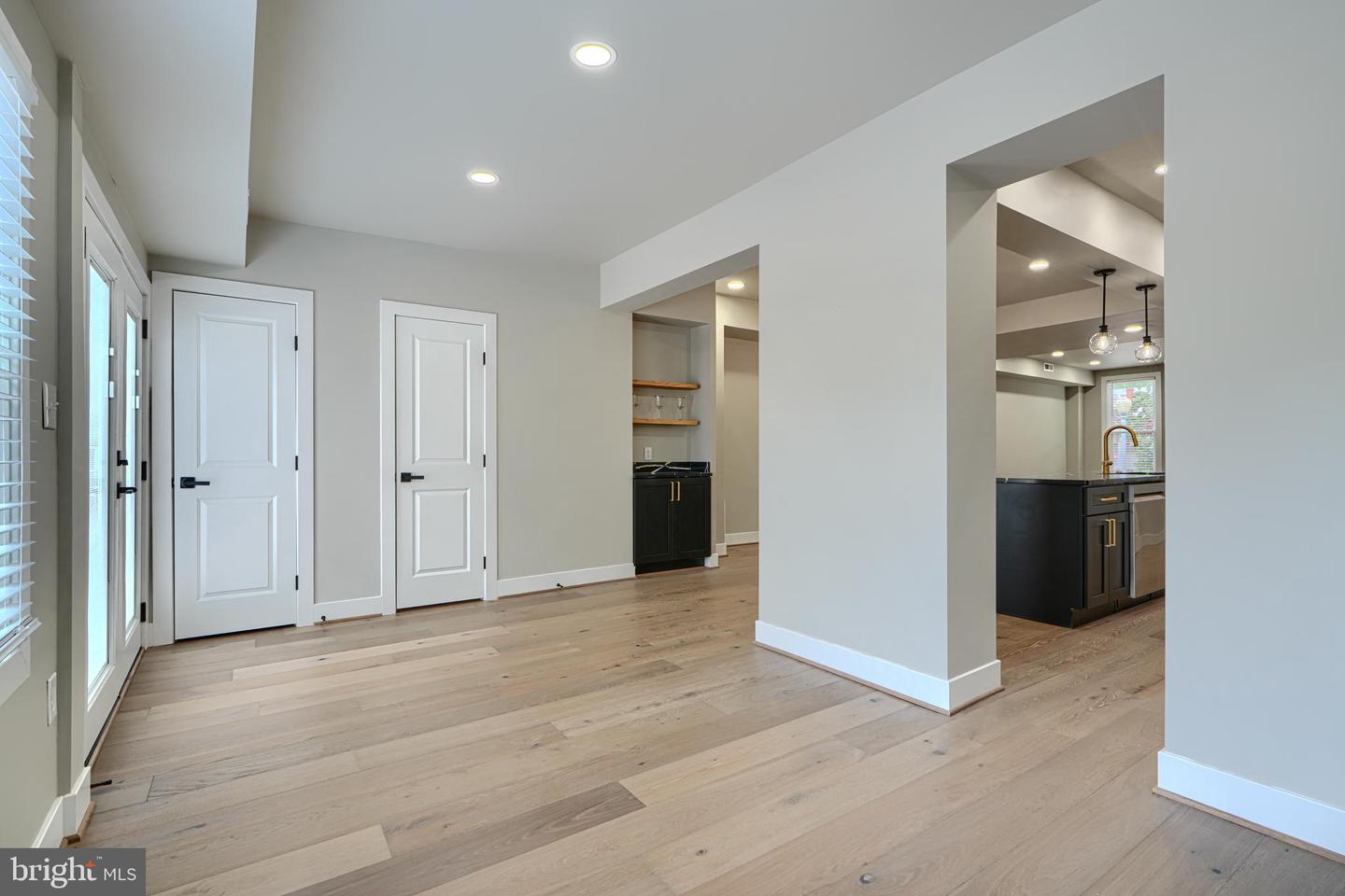 11 EVARTS ST NE, WASHINGTON, District Of Columbia 20002, 3 Bedrooms Bedrooms, 11 Rooms Rooms,3 BathroomsBathrooms,Residential,For sale,11 EVARTS ST NE,DCDC2211482 MLS # DCDC2211482