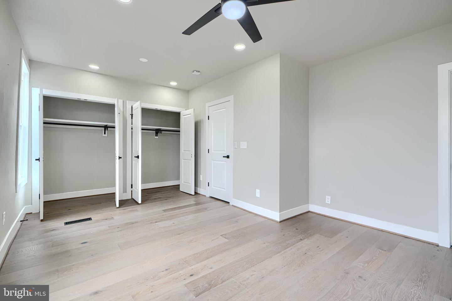 11 EVARTS ST NE, WASHINGTON, District Of Columbia 20002, 3 Bedrooms Bedrooms, 11 Rooms Rooms,3 BathroomsBathrooms,Residential,For sale,11 EVARTS ST NE,DCDC2211482 MLS # DCDC2211482