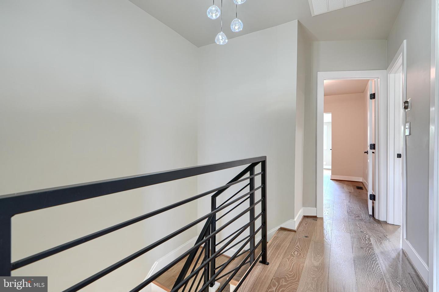 11 EVARTS ST NE, WASHINGTON, District Of Columbia 20002, 3 Bedrooms Bedrooms, 11 Rooms Rooms,3 BathroomsBathrooms,Residential,For sale,11 EVARTS ST NE,DCDC2211482 MLS # DCDC2211482