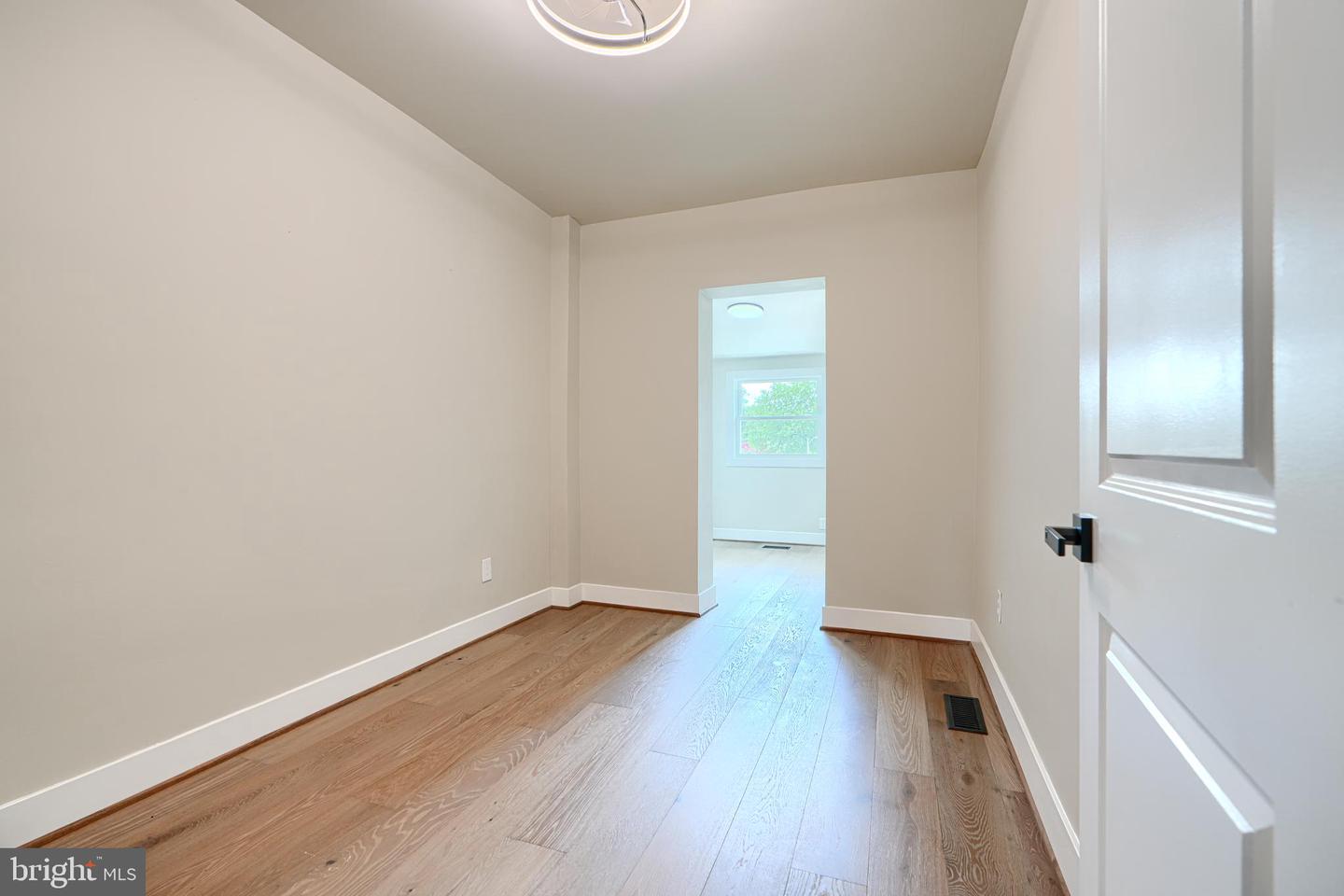11 EVARTS ST NE, WASHINGTON, District Of Columbia 20002, 3 Bedrooms Bedrooms, 11 Rooms Rooms,3 BathroomsBathrooms,Residential,For sale,11 EVARTS ST NE,DCDC2211482 MLS # DCDC2211482