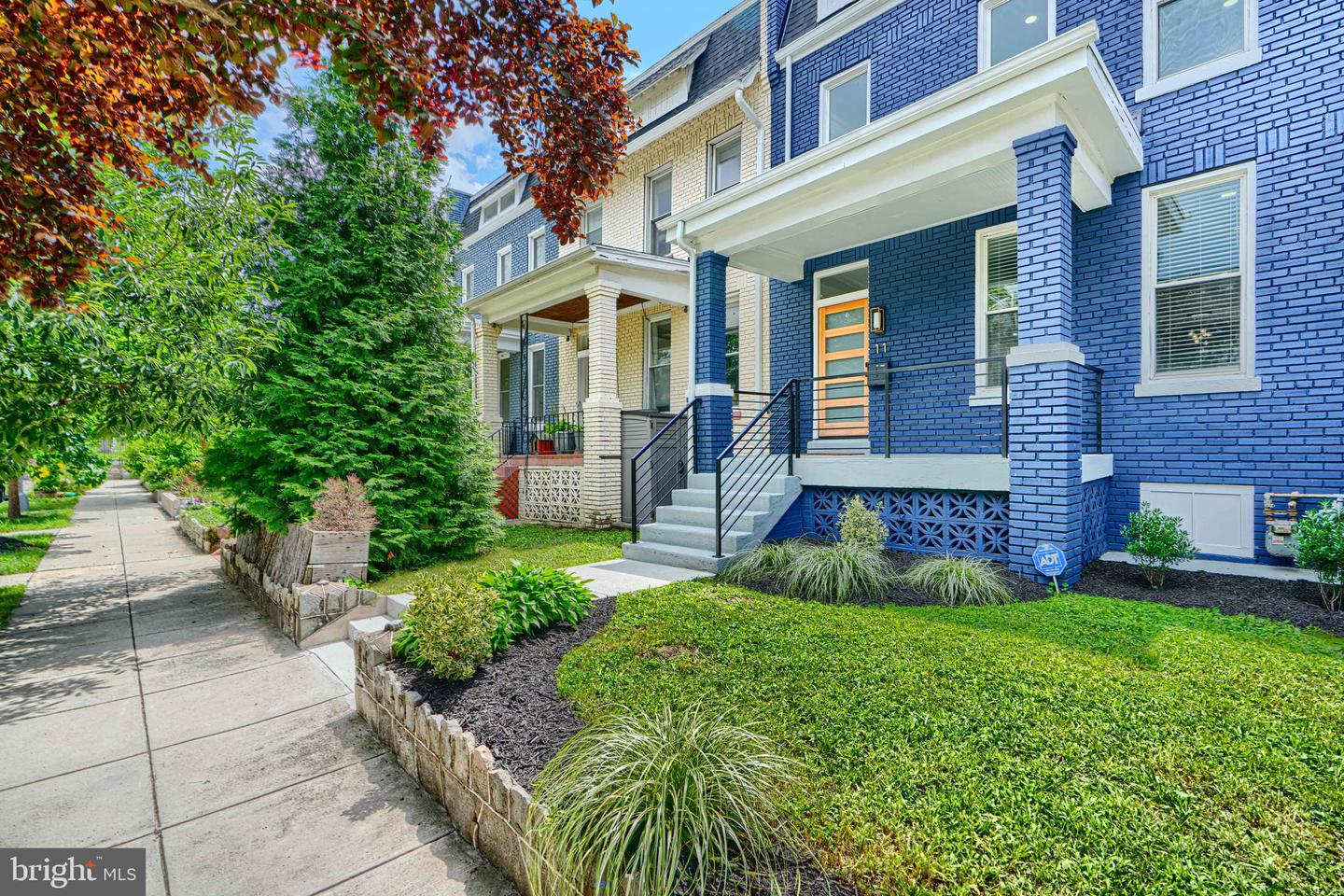 11 EVARTS ST NE, WASHINGTON, District Of Columbia 20002, 3 Bedrooms Bedrooms, 11 Rooms Rooms,3 BathroomsBathrooms,Residential,For sale,11 EVARTS ST NE,DCDC2211482 MLS # DCDC2211482