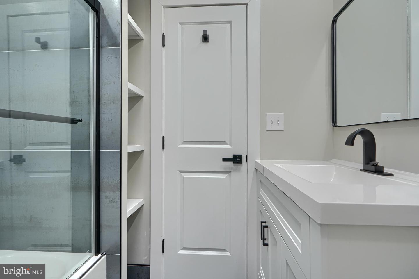 11 EVARTS ST NE, WASHINGTON, District Of Columbia 20002, 3 Bedrooms Bedrooms, 11 Rooms Rooms,3 BathroomsBathrooms,Residential,For sale,11 EVARTS ST NE,DCDC2211482 MLS # DCDC2211482