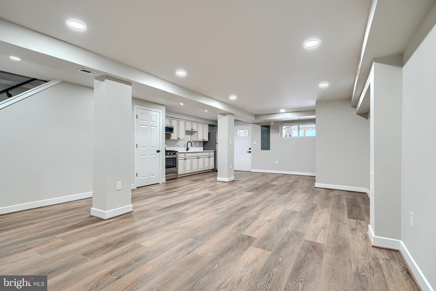 11 EVARTS ST NE, WASHINGTON, District Of Columbia 20002, 3 Bedrooms Bedrooms, 11 Rooms Rooms,3 BathroomsBathrooms,Residential,For sale,11 EVARTS ST NE,DCDC2211482 MLS # DCDC2211482
