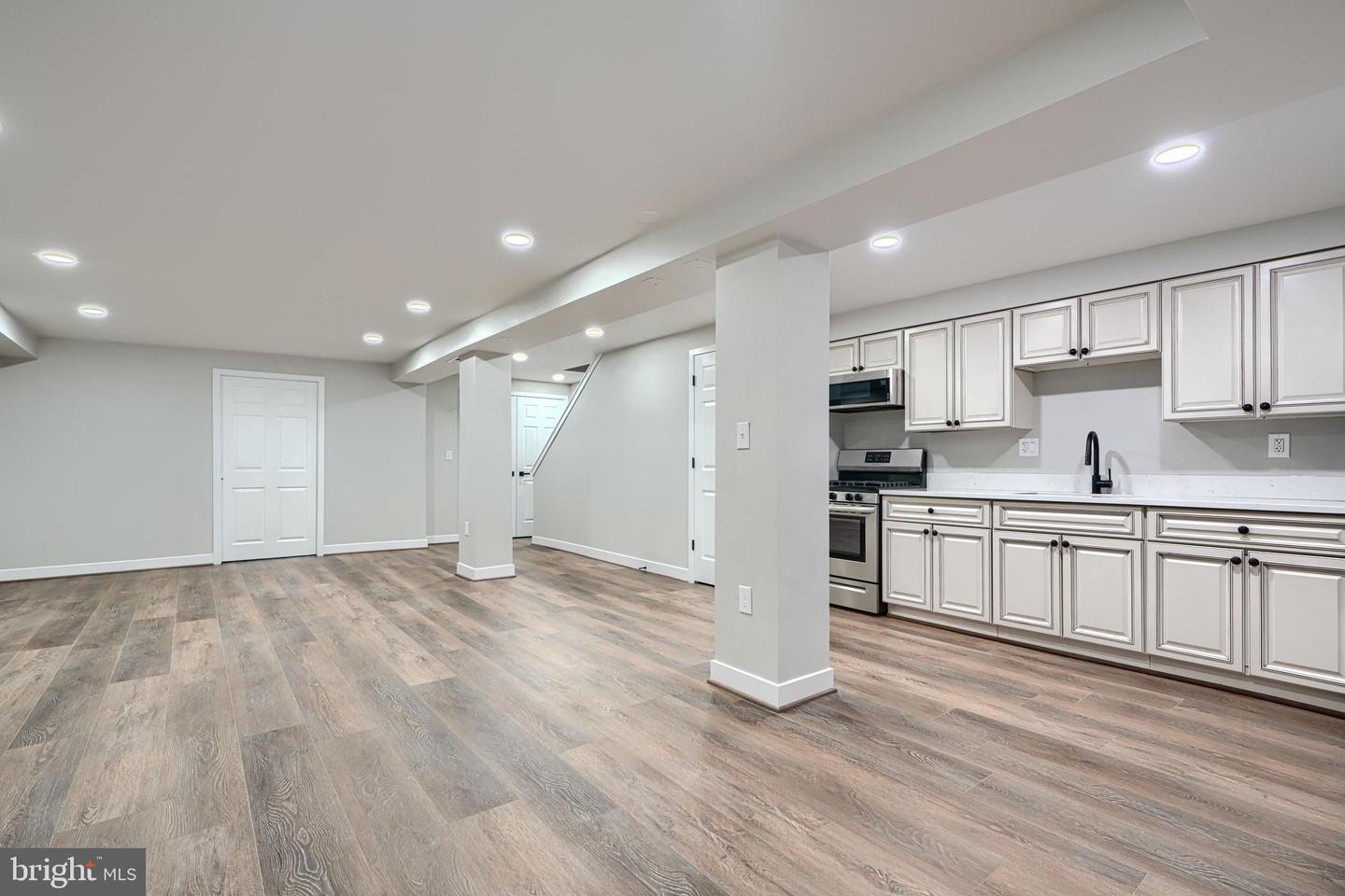 11 EVARTS ST NE, WASHINGTON, District Of Columbia 20002, 3 Bedrooms Bedrooms, 11 Rooms Rooms,3 BathroomsBathrooms,Residential,For sale,11 EVARTS ST NE,DCDC2211482 MLS # DCDC2211482