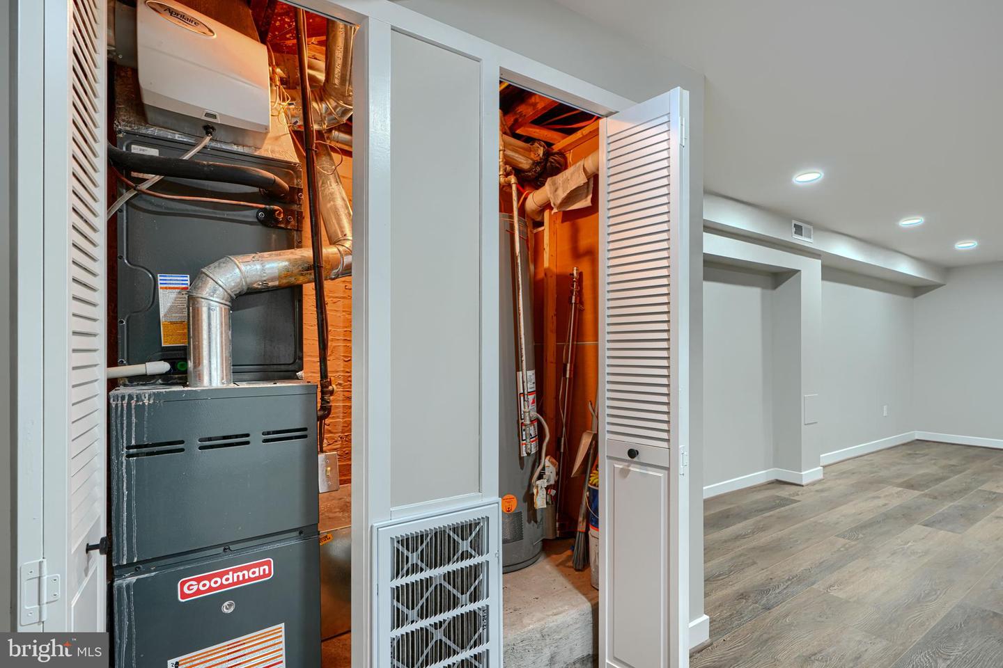 11 EVARTS ST NE, WASHINGTON, District Of Columbia 20002, 3 Bedrooms Bedrooms, 11 Rooms Rooms,3 BathroomsBathrooms,Residential,For sale,11 EVARTS ST NE,DCDC2211482 MLS # DCDC2211482