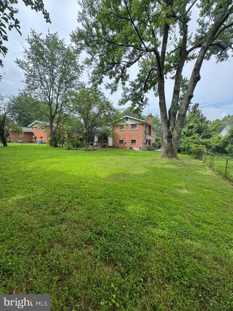1935 GREAT ST, MCLEAN, Virginia 22101, 3 Bedrooms Bedrooms, 6 Rooms Rooms,3 BathroomsBathrooms,Residential,For sale,1935 GREAT ST,VAFX2256906 MLS # VAFX2256906