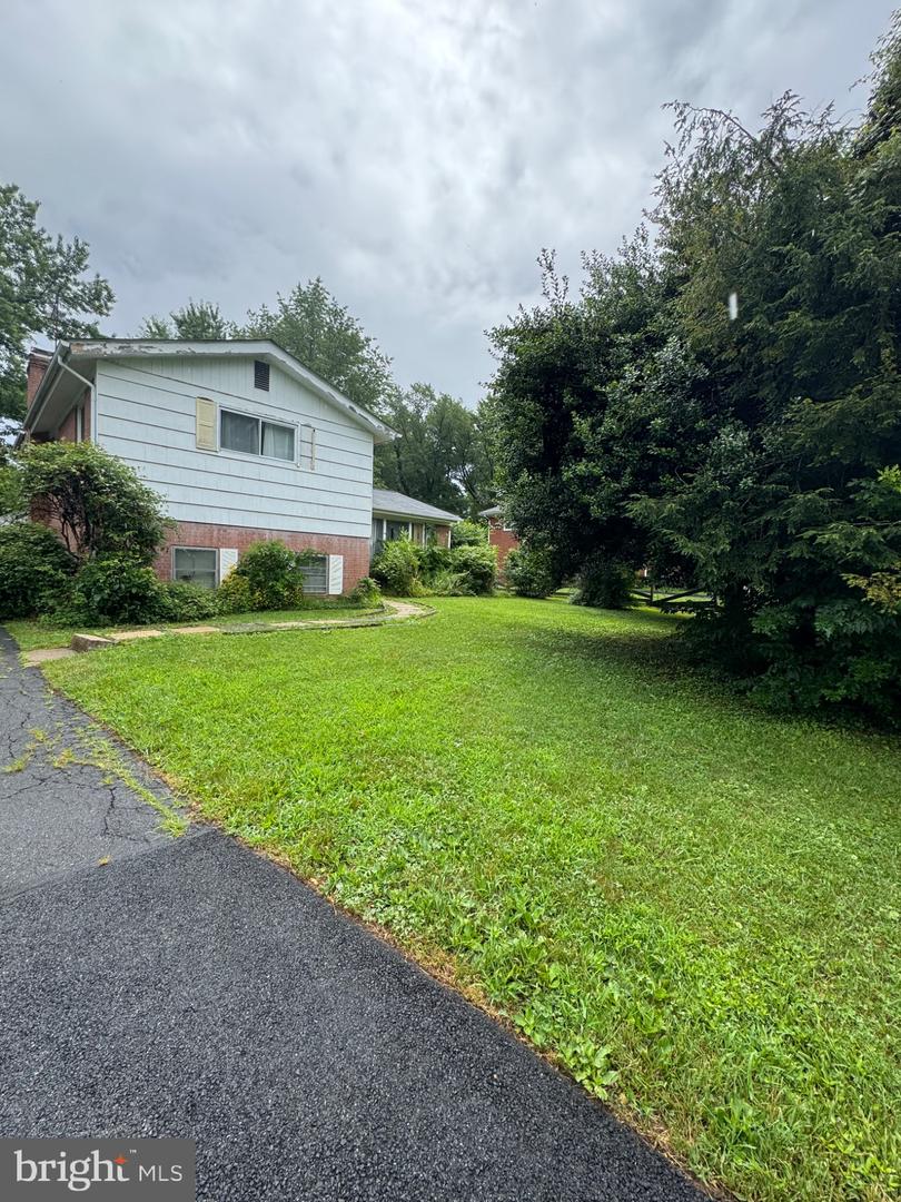 1935 GREAT ST, MCLEAN, Virginia 22101, 3 Bedrooms Bedrooms, 6 Rooms Rooms,3 BathroomsBathrooms,Residential,For sale,1935 GREAT ST,VAFX2256906 MLS # VAFX2256906