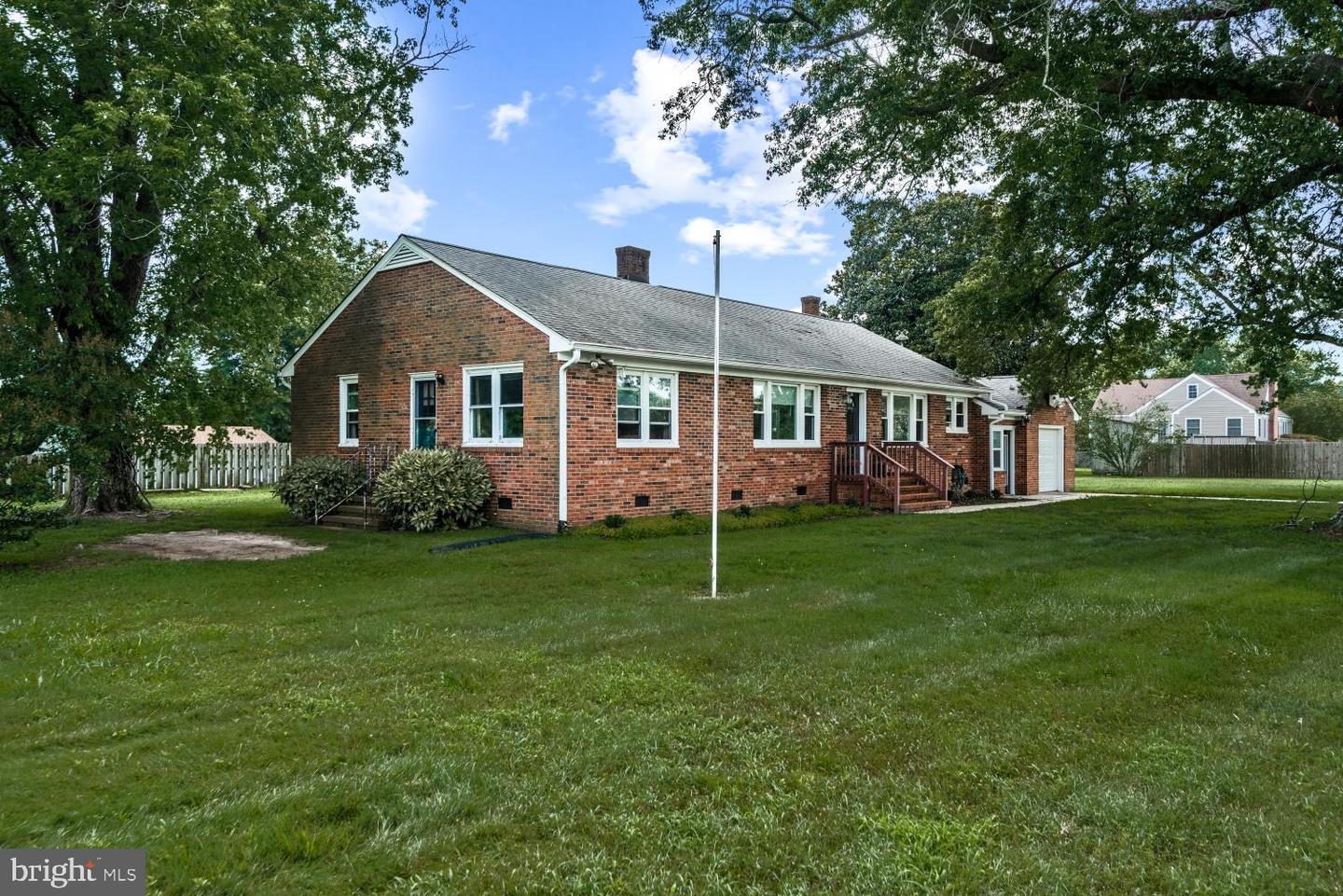 20568 RIDGE ROAD, COLONIAL BEACH, Virginia 22443, 3 Bedrooms Bedrooms, 8 Rooms Rooms,2 BathroomsBathrooms,Residential,For sale,20568 RIDGE ROAD,VAWE2009348 MLS # VAWE2009348
