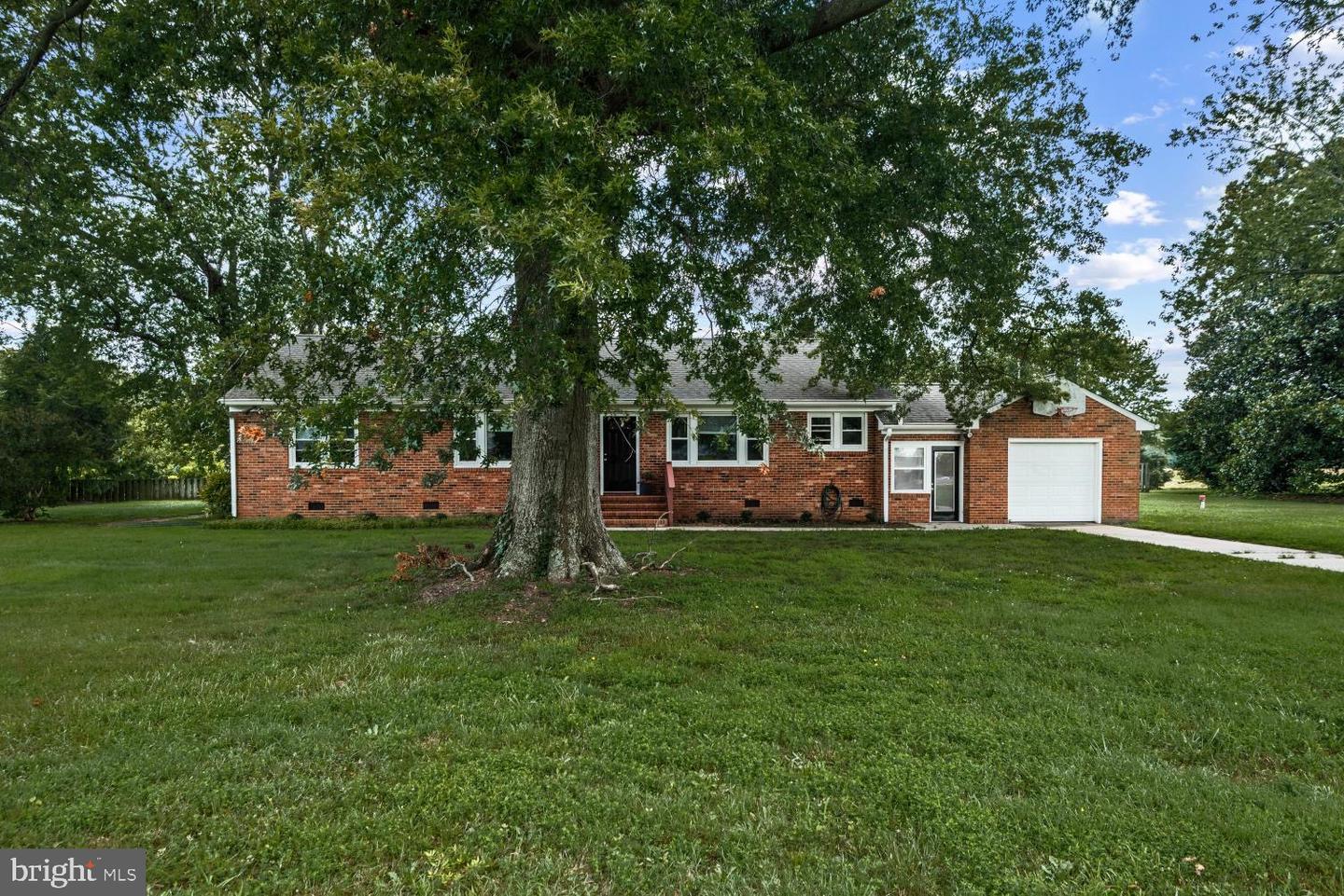 20568 RIDGE ROAD, COLONIAL BEACH, Virginia 22443, 3 Bedrooms Bedrooms, 8 Rooms Rooms,2 BathroomsBathrooms,Residential,For sale,20568 RIDGE ROAD,VAWE2009348 MLS # VAWE2009348