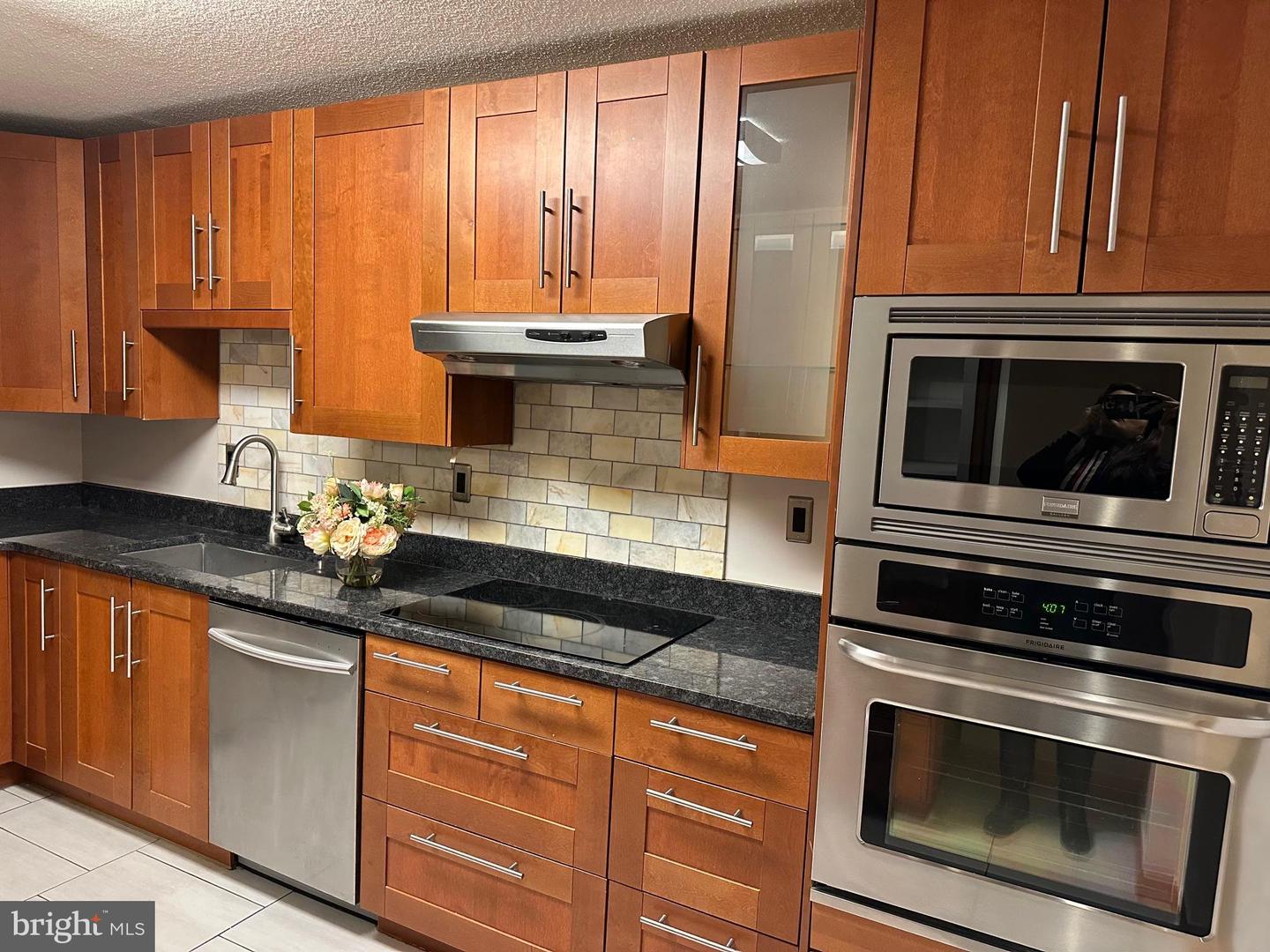 307 YOAKUM PKWY #609, ALEXANDRIA, Virginia 22304, 2 Bedrooms Bedrooms, ,2 BathroomsBathrooms,Residential,For sale,307 YOAKUM PKWY #609,VAAX2047798 MLS # VAAX2047798