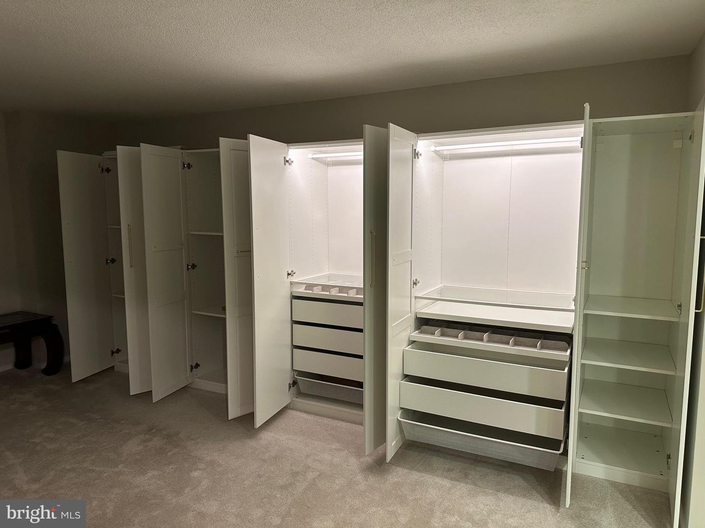 307 YOAKUM PKWY #609, ALEXANDRIA, Virginia 22304, 2 Bedrooms Bedrooms, ,2 BathroomsBathrooms,Residential,For sale,307 YOAKUM PKWY #609,VAAX2047798 MLS # VAAX2047798