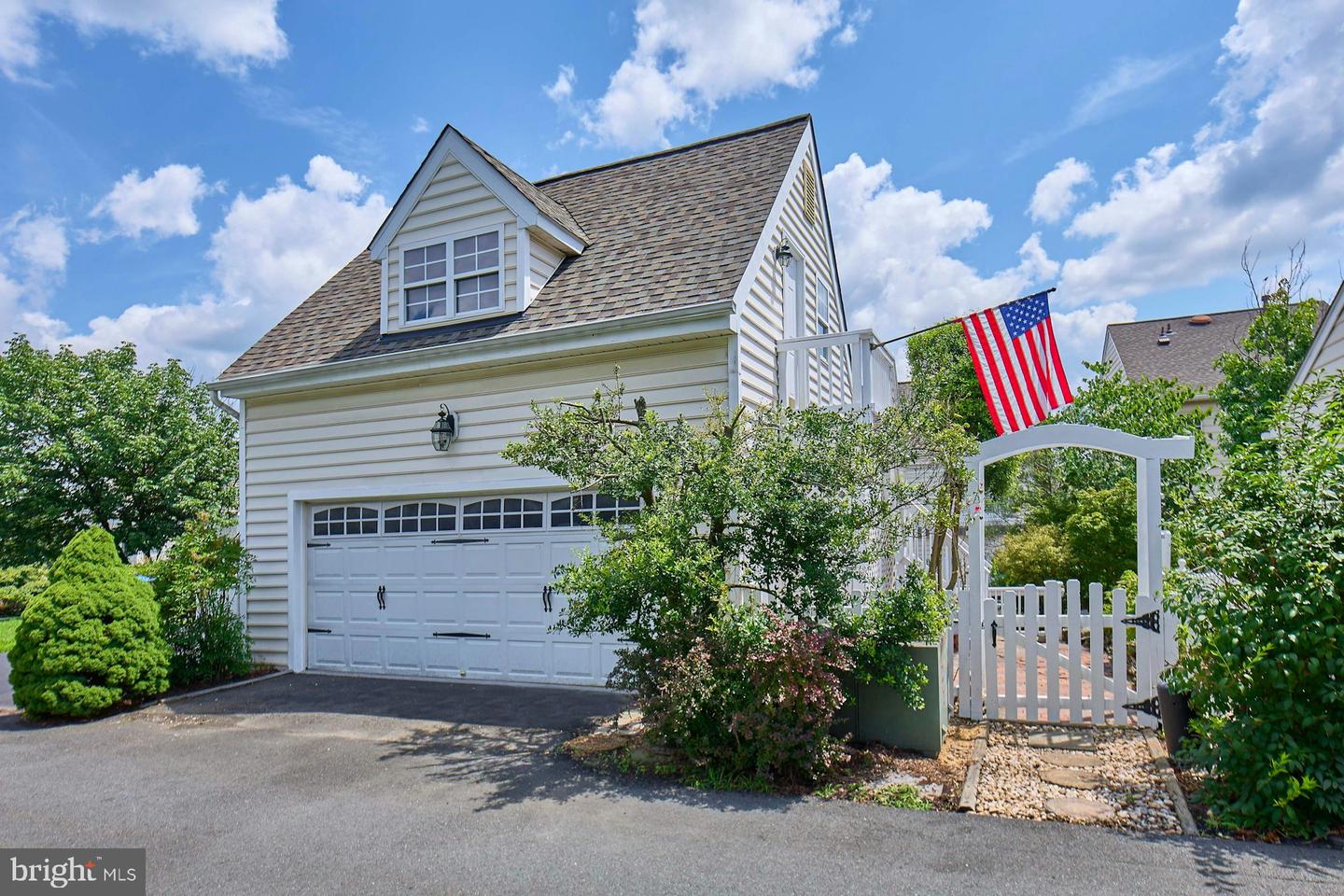 20357 HARTWELL ST, ASHBURN, Virginia 20147, 3 Bedrooms Bedrooms, ,3 BathroomsBathrooms,Residential,For sale,20357 HARTWELL ST,VALO2103038 MLS # VALO2103038