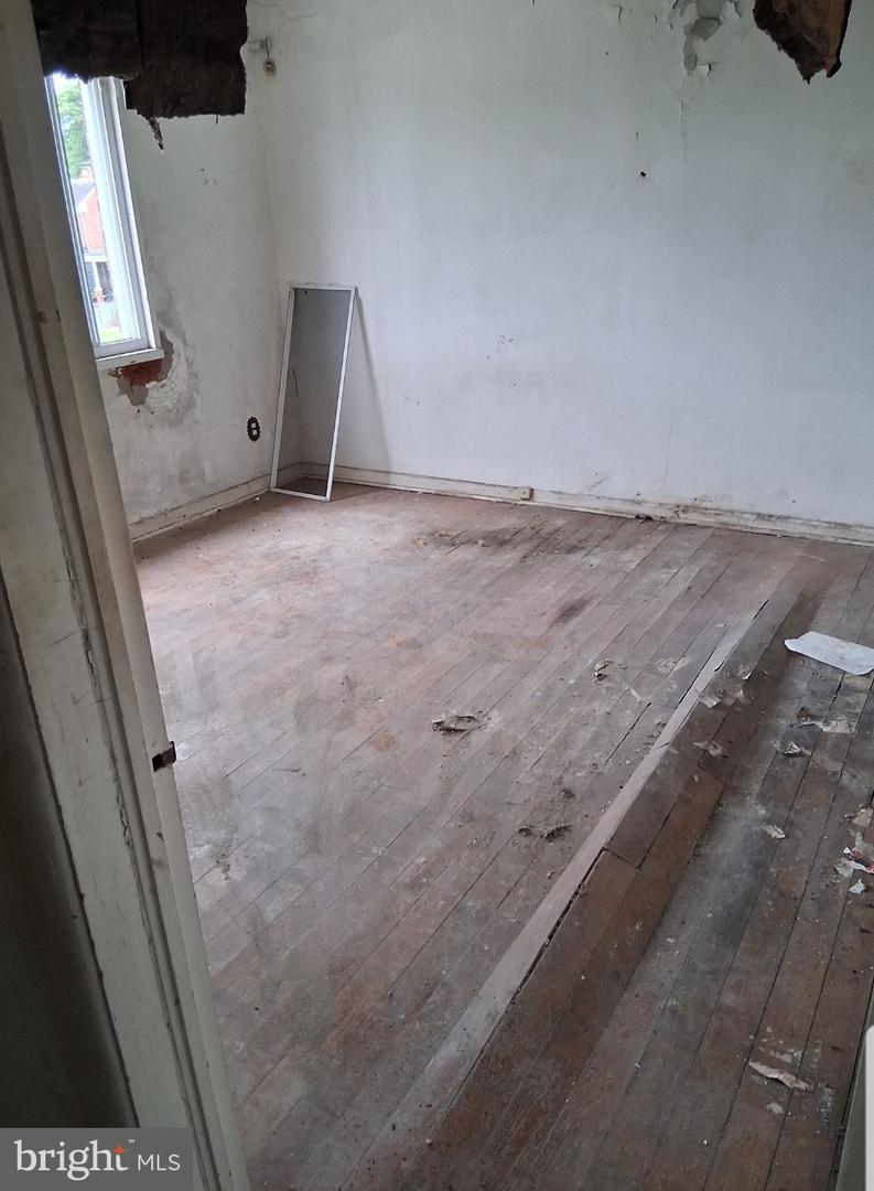 4803 10TH ST NE, WASHINGTON, District Of Columbia 20017, 3 Bedrooms Bedrooms, ,1 BathroomBathrooms,Residential,For sale,4803 10TH ST NE,DCDC2211810 MLS # DCDC2211810