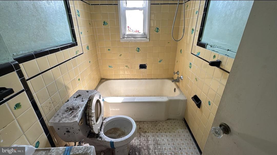 4803 10TH ST NE, WASHINGTON, District Of Columbia 20017, 3 Bedrooms Bedrooms, ,1 BathroomBathrooms,Residential,For sale,4803 10TH ST NE,DCDC2211810 MLS # DCDC2211810