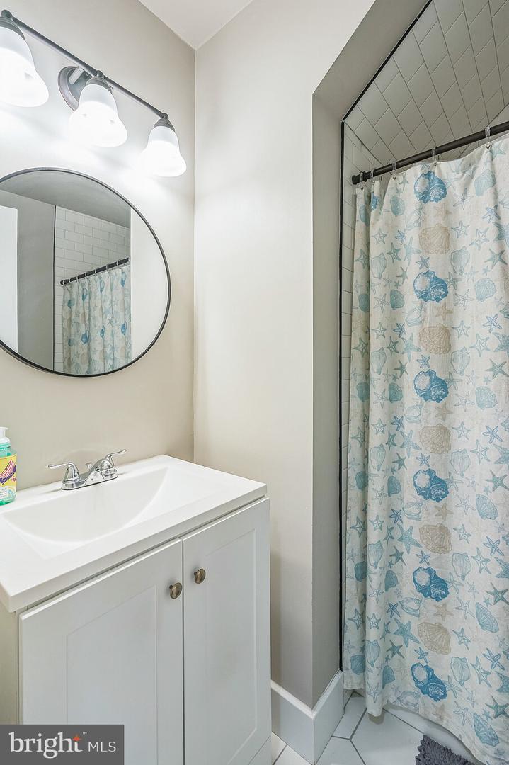 9429 HENSLEY RD, MANASSAS, Virginia 20112, 3 Bedrooms Bedrooms, ,3 BathroomsBathrooms,Residential,For sale,9429 HENSLEY RD,VAPW2099912 MLS # VAPW2099912