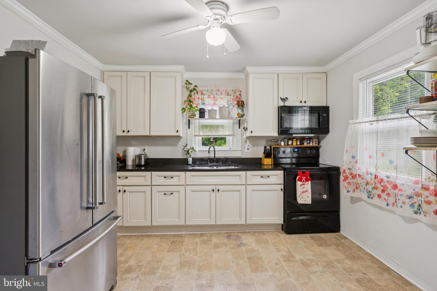 9429 HENSLEY RD, MANASSAS, Virginia 20112, 3 Bedrooms Bedrooms, ,3 BathroomsBathrooms,Residential,For sale,9429 HENSLEY RD,VAPW2099912 MLS # VAPW2099912
