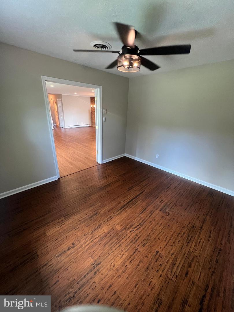410 DEERWOOD DR, FREDERICKSBURG, Virginia 22401, 3 Bedrooms Bedrooms, ,2 BathroomsBathrooms,Residential,For sale,410 DEERWOOD DR,VAFB2008644 MLS # VAFB2008644