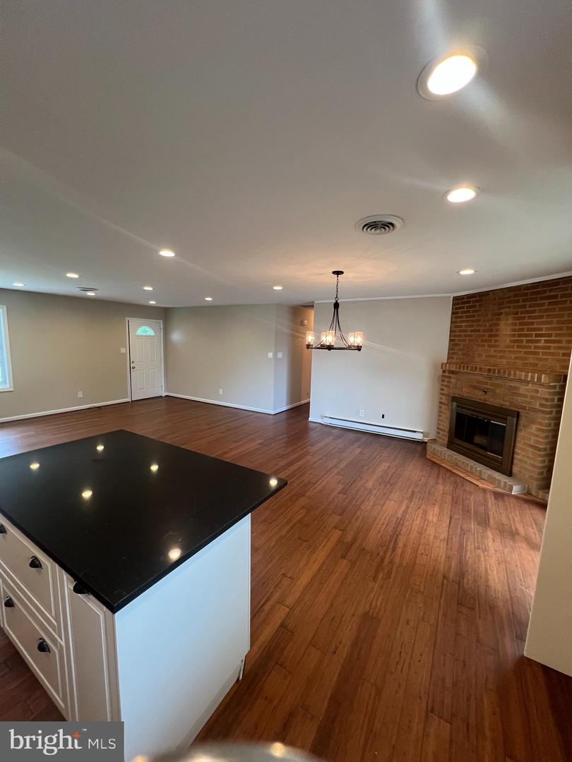410 DEERWOOD DR, FREDERICKSBURG, Virginia 22401, 3 Bedrooms Bedrooms, ,2 BathroomsBathrooms,Residential,For sale,410 DEERWOOD DR,VAFB2008644 MLS # VAFB2008644