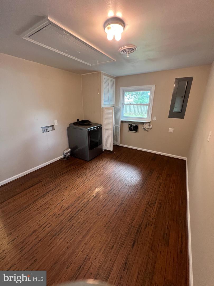 410 DEERWOOD DR, FREDERICKSBURG, Virginia 22401, 3 Bedrooms Bedrooms, ,2 BathroomsBathrooms,Residential,For sale,410 DEERWOOD DR,VAFB2008644 MLS # VAFB2008644