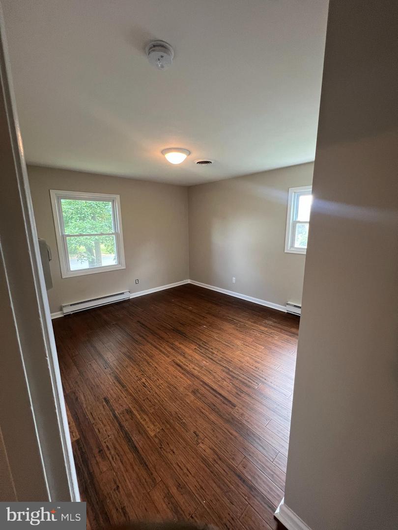 410 DEERWOOD DR, FREDERICKSBURG, Virginia 22401, 3 Bedrooms Bedrooms, ,2 BathroomsBathrooms,Residential,For sale,410 DEERWOOD DR,VAFB2008644 MLS # VAFB2008644