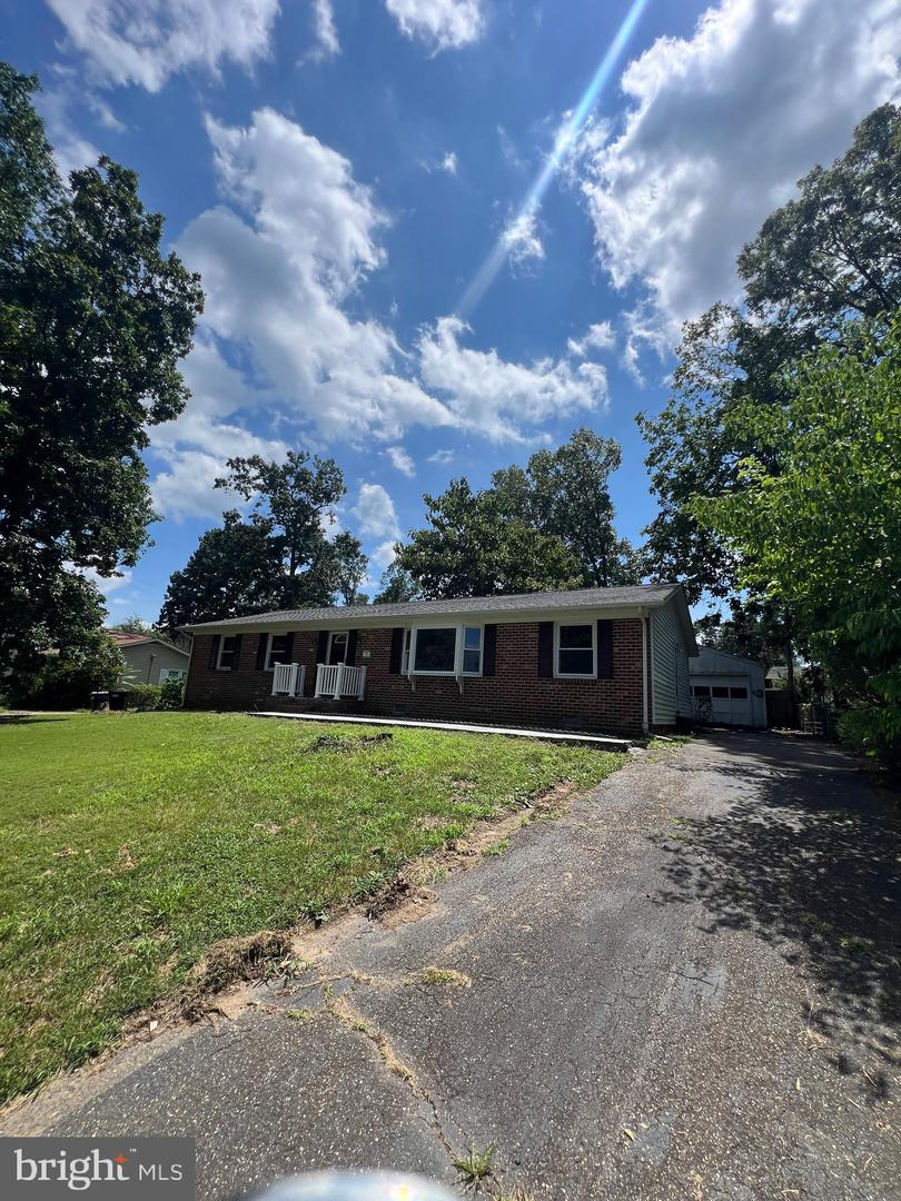 410 DEERWOOD DR, FREDERICKSBURG, Virginia 22401, 3 Bedrooms Bedrooms, ,2 BathroomsBathrooms,Residential,For sale,410 DEERWOOD DR,VAFB2008644 MLS # VAFB2008644