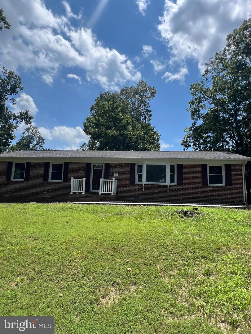 410 DEERWOOD DR, FREDERICKSBURG, Virginia 22401, 3 Bedrooms Bedrooms, ,2 BathroomsBathrooms,Residential,For sale,410 DEERWOOD DR,VAFB2008644 MLS # VAFB2008644