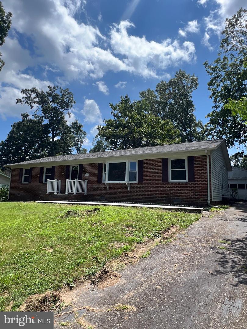 410 DEERWOOD DR, FREDERICKSBURG, Virginia 22401, 3 Bedrooms Bedrooms, ,2 BathroomsBathrooms,Residential,For sale,410 DEERWOOD DR,VAFB2008644 MLS # VAFB2008644