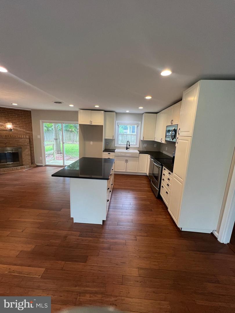410 DEERWOOD DR, FREDERICKSBURG, Virginia 22401, 3 Bedrooms Bedrooms, ,2 BathroomsBathrooms,Residential,For sale,410 DEERWOOD DR,VAFB2008644 MLS # VAFB2008644