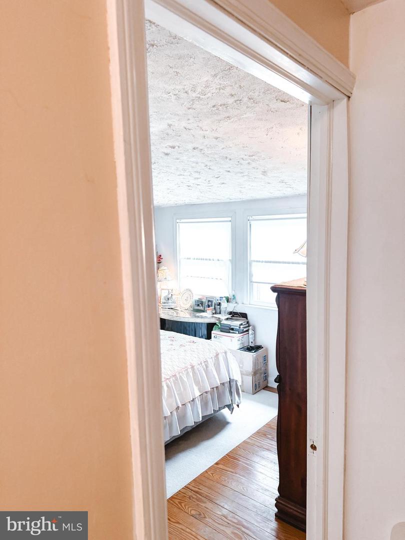 3141 ANNANDALE RD, FALLS CHURCH, Virginia 22042, 4 Bedrooms Bedrooms, ,2 BathroomsBathrooms,Residential,For sale,3141 ANNANDALE RD,VAFX2257368 MLS # VAFX2257368