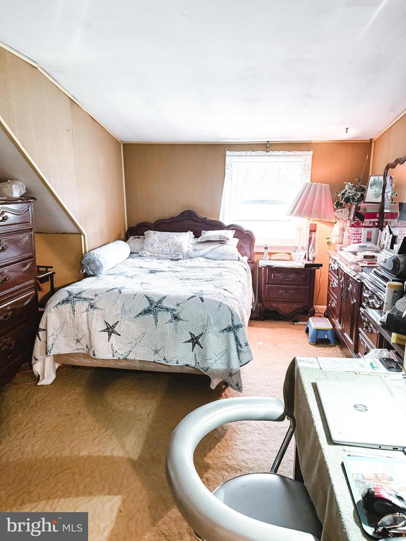 3141 ANNANDALE RD, FALLS CHURCH, Virginia 22042, 4 Bedrooms Bedrooms, ,2 BathroomsBathrooms,Residential,For sale,3141 ANNANDALE RD,VAFX2257368 MLS # VAFX2257368
