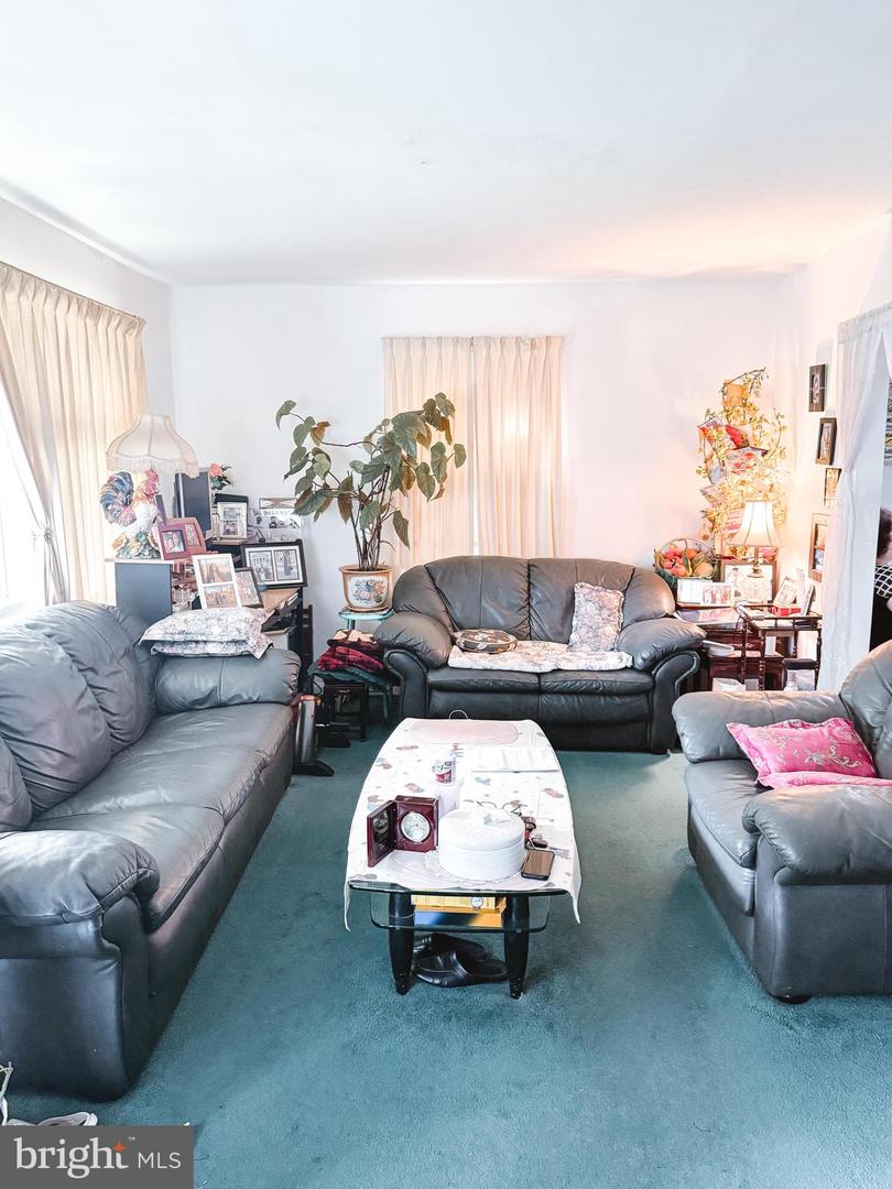 3141 ANNANDALE RD, FALLS CHURCH, Virginia 22042, 4 Bedrooms Bedrooms, ,2 BathroomsBathrooms,Residential,For sale,3141 ANNANDALE RD,VAFX2257368 MLS # VAFX2257368