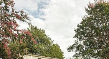 3141 ANNANDALE RD, FALLS CHURCH, Virginia 22042, 4 Bedrooms Bedrooms, ,2 BathroomsBathrooms,Residential,For sale,3141 ANNANDALE RD,VAFX2257368 MLS # VAFX2257368