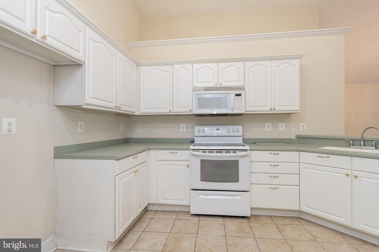 6255 AUTUMN LEAF DR, FREDERICKSBURG, Virginia 22407, 3 Bedrooms Bedrooms, ,2 BathroomsBathrooms,Residential,For sale,6255 AUTUMN LEAF DR,VASP2034904 MLS # VASP2034904