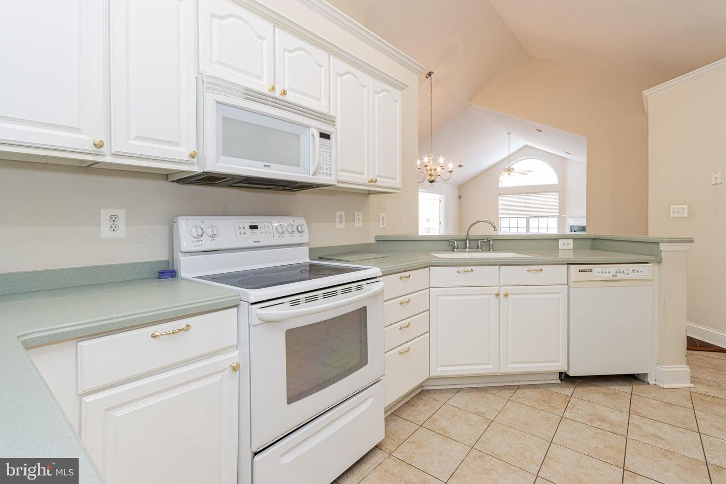 6255 AUTUMN LEAF DR, FREDERICKSBURG, Virginia 22407, 3 Bedrooms Bedrooms, ,2 BathroomsBathrooms,Residential,For sale,6255 AUTUMN LEAF DR,VASP2034904 MLS # VASP2034904