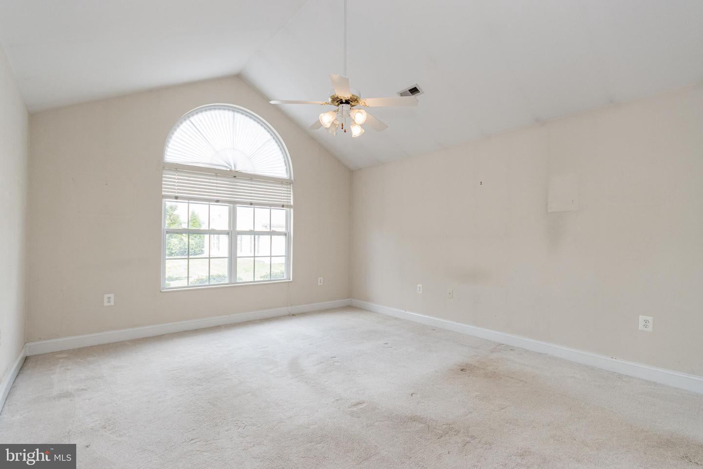 6255 AUTUMN LEAF DR, FREDERICKSBURG, Virginia 22407, 3 Bedrooms Bedrooms, ,2 BathroomsBathrooms,Residential,For sale,6255 AUTUMN LEAF DR,VASP2034904 MLS # VASP2034904