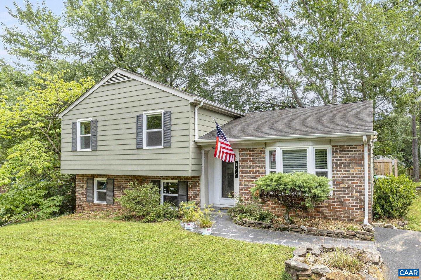 100 GRIMES PL, CHARLOTTESVILLE, Virginia 22902, 3 Bedrooms Bedrooms, ,2 BathroomsBathrooms,Residential,For sale,100 GRIMES PL,667096 MLS # 667096