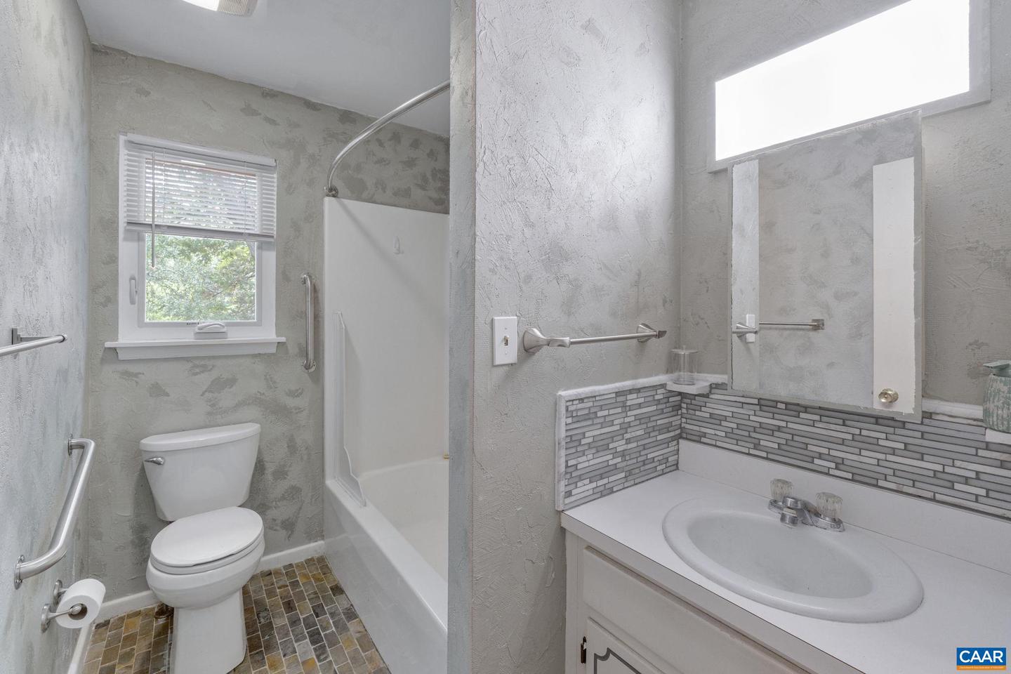 100 GRIMES PL, CHARLOTTESVILLE, Virginia 22902, 3 Bedrooms Bedrooms, ,2 BathroomsBathrooms,Residential,For sale,100 GRIMES PL,667096 MLS # 667096